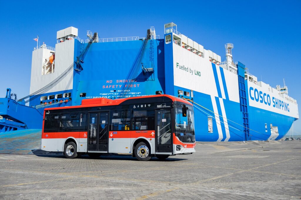 Desembarco de nuevos buses eléctricos en Ovalle en el Puerto de San Antonio